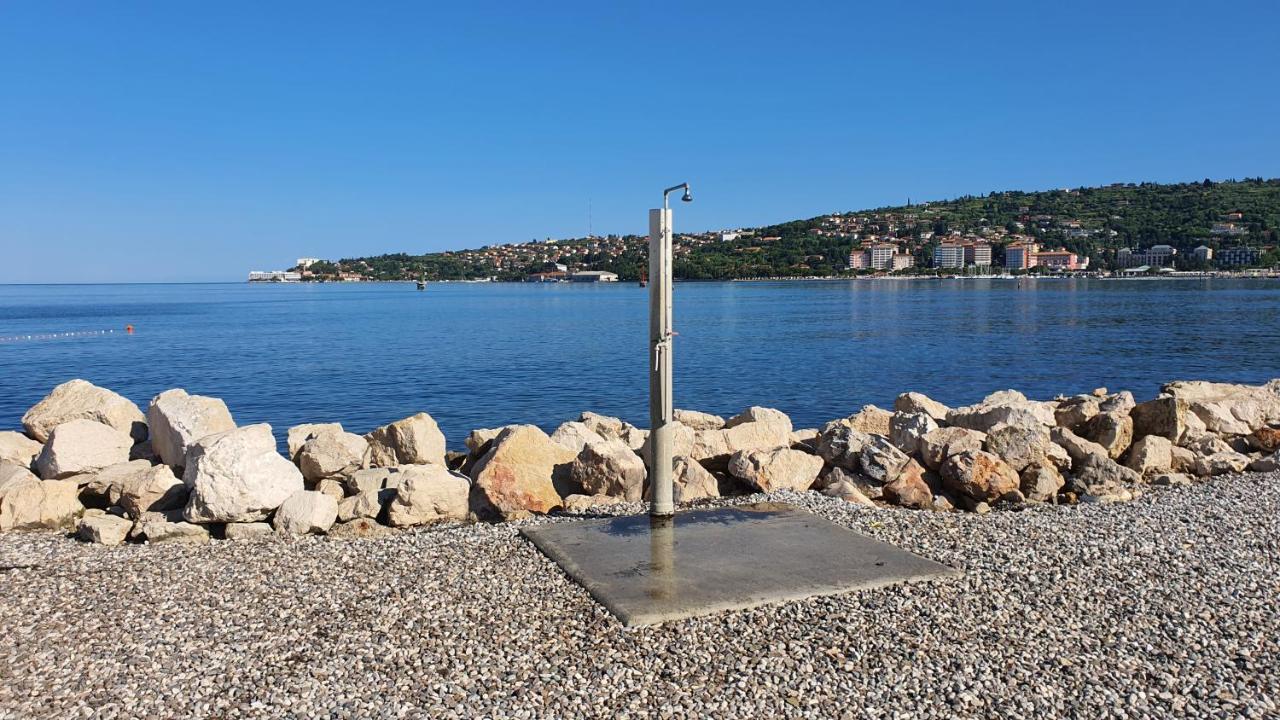 Floating Sea House Soncek Daire Portorož Dış mekan fotoğraf